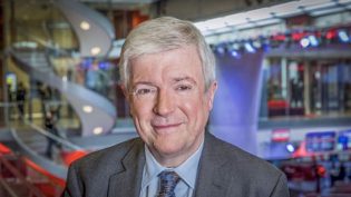 Tony Hall: TV heading for 'second wave of disruption'