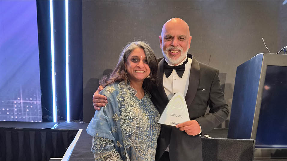 runVT founder wins at Asian Achievers Awards