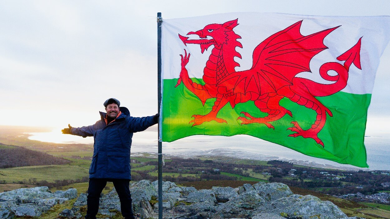Wildflame wins Michael Ball Wales series for C5