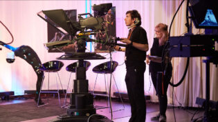 Survey: less that 25% young adults guided to creative industries