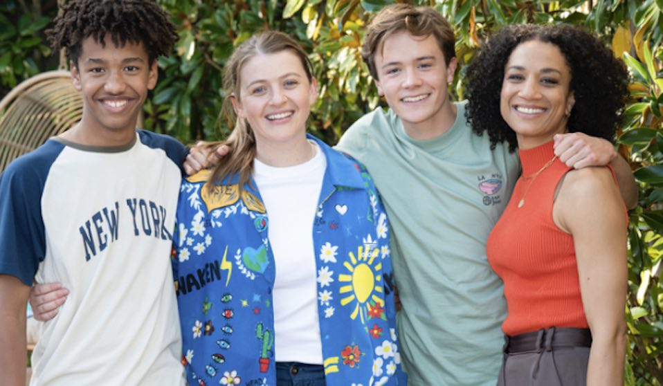 Neighbours releases last ever cast photo ahead of soap end