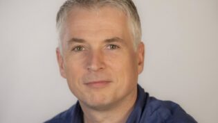 BBC Scotland Director Steve Carson stands down