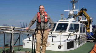 Strawberry Blond sails with Rev Coles for More4