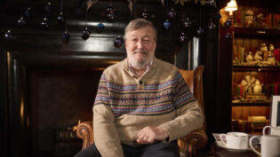 Stephen Fry to give C4 Christmas message